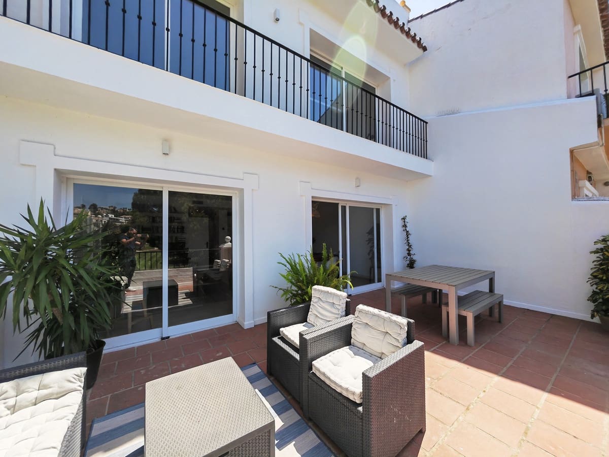4 chambre Maison de Ville à vendre à La Quinta avec garage - 875 000 € (Ref: 9215458)