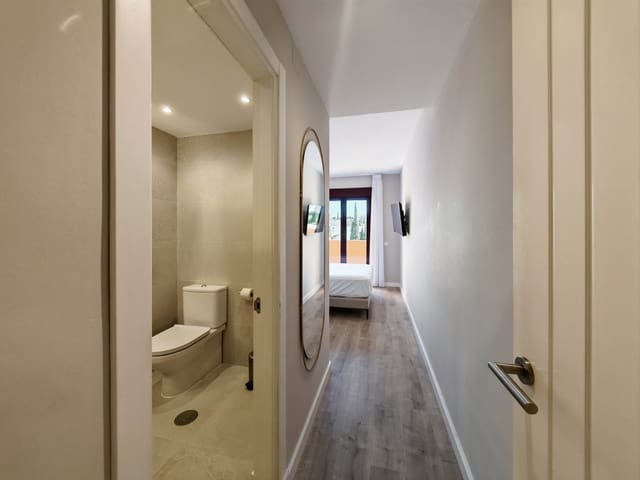 Apartamento de 2 habitaciones en Benahavís en venta con piscina garaje - 340.000 € (Ref: 9217776)