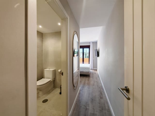 Apartamento de 2 habitaciones en Benahavís en venta con piscina garaje - 325.000 € (Ref: 9217776)