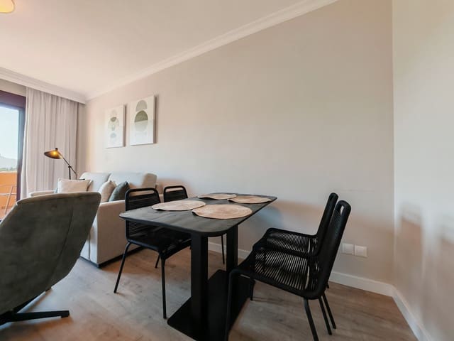 2 soveværelse Lejlighed til salg i Benahavís med swimmingpool garage - € 325.000 (Ref: 9217776)