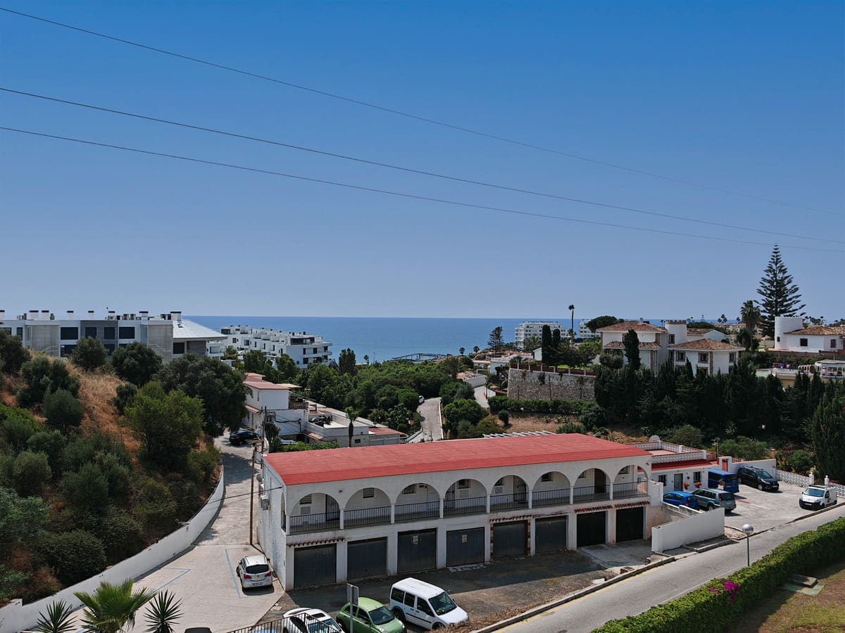 Pareado de 3 habitaciones en Mijas Costa en venta con piscina - 450.000 € (Ref: 9233072)