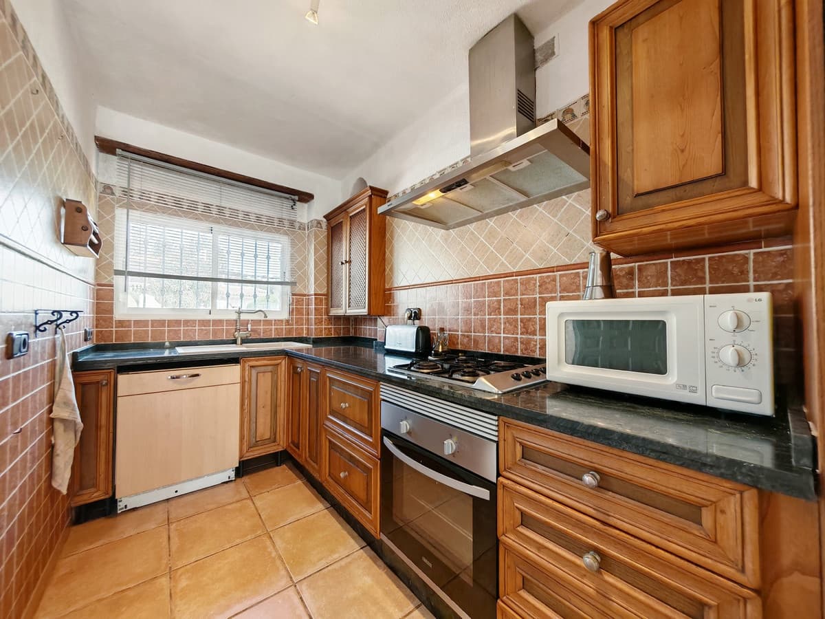 Pareado de 3 habitaciones en Mijas Costa en venta con piscina - 450.000 € (Ref: 9233072)