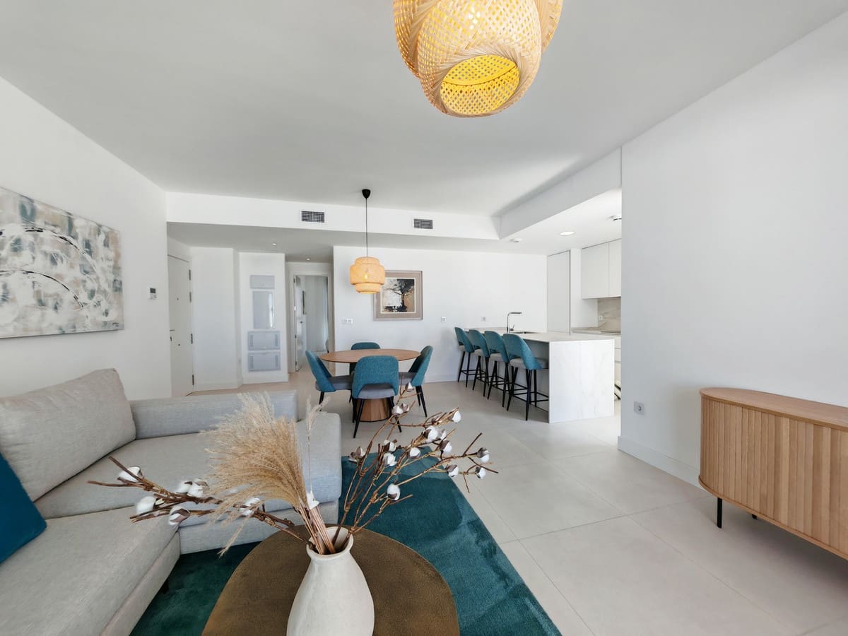 3 Zimmer Apartment zu verkaufen in Fuengirola mit Pool Garage - 595.000 € (Ref: 9233073)