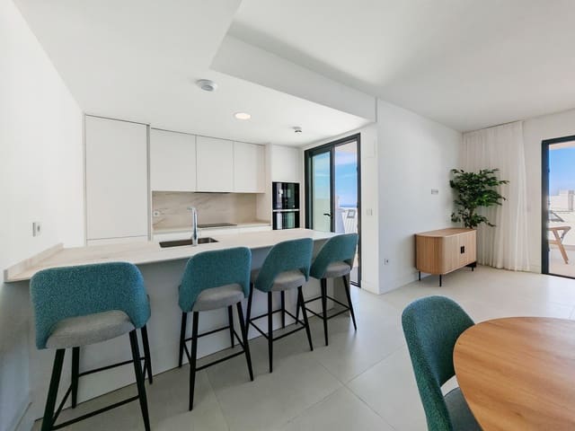 3 Zimmer Apartment zu verkaufen in Fuengirola mit Pool Garage - 595.000 € (Ref: 9233073)