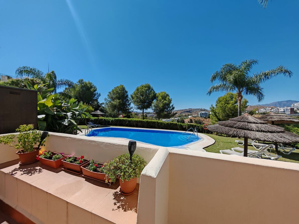 2 Zimmer Apartment zu verkaufen in Benahavis mit Pool - 400.000 € (Ref: 9236848)