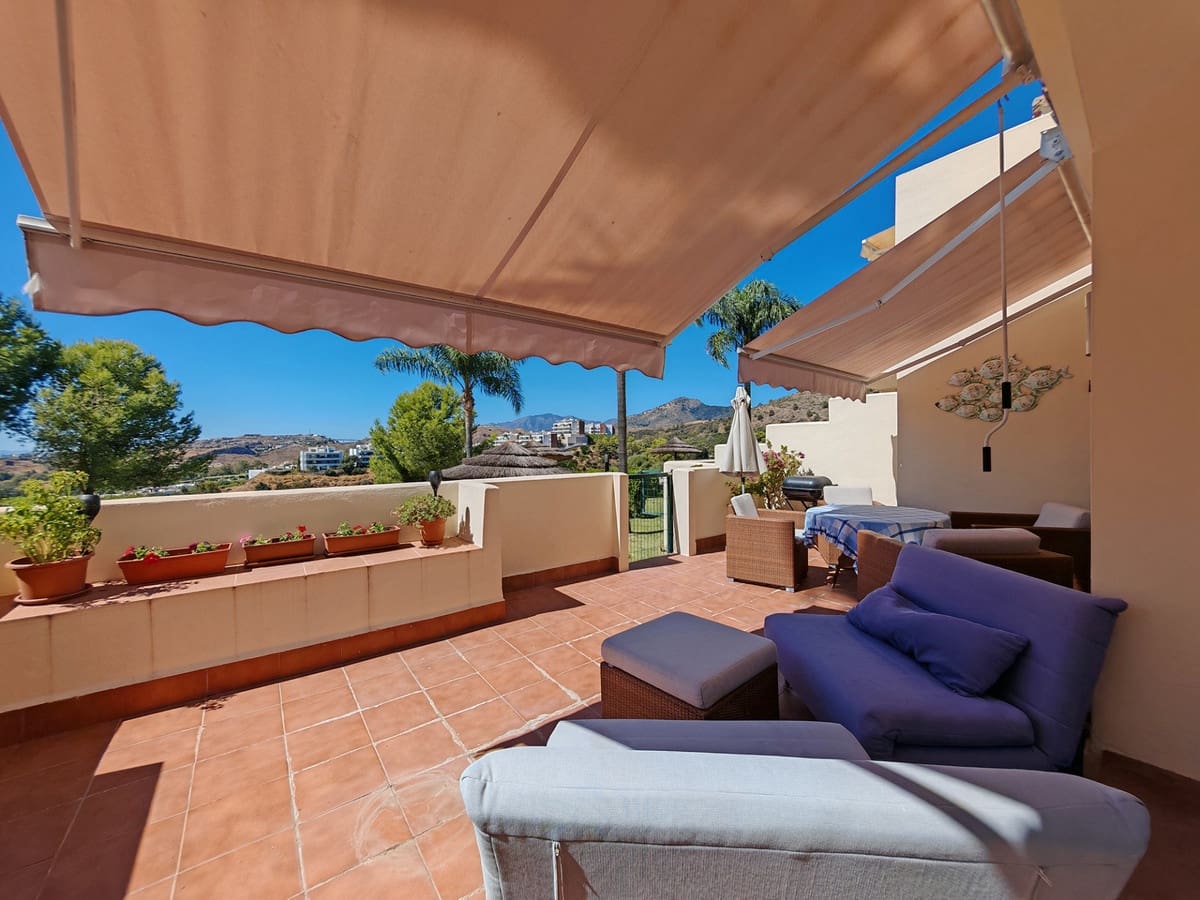 2 Zimmer Apartment zu verkaufen in Benahavis mit Pool - 400.000 € (Ref: 9236848)