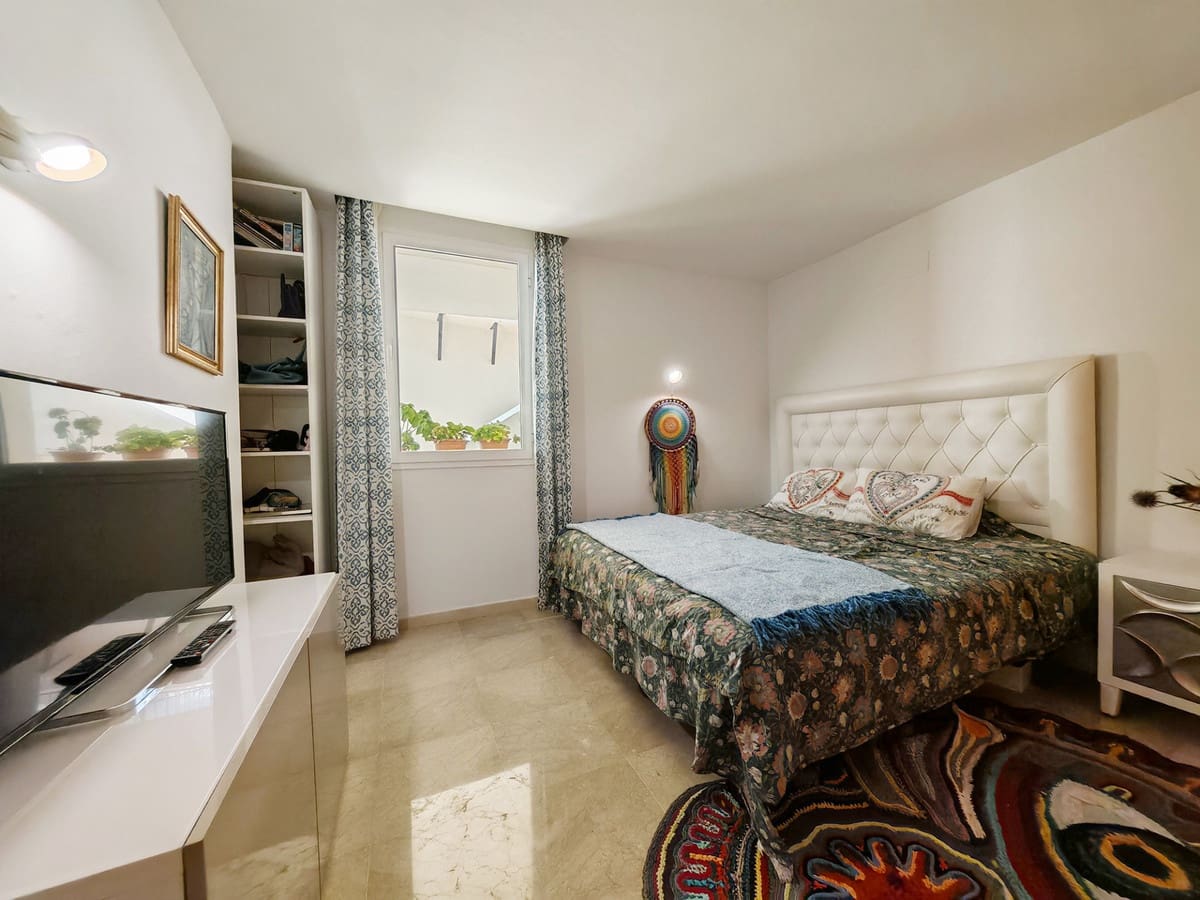 2 Zimmer Apartment zu verkaufen in Benahavis mit Pool - 400.000 € (Ref: 9236848)