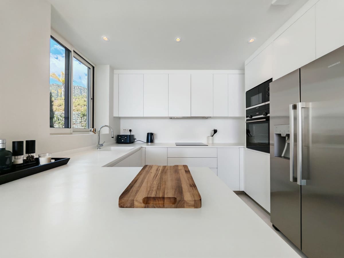 3 chambre Appartement à vendre à Ojen avec piscine garage - 1 395 000 € (Ref: 9237738)