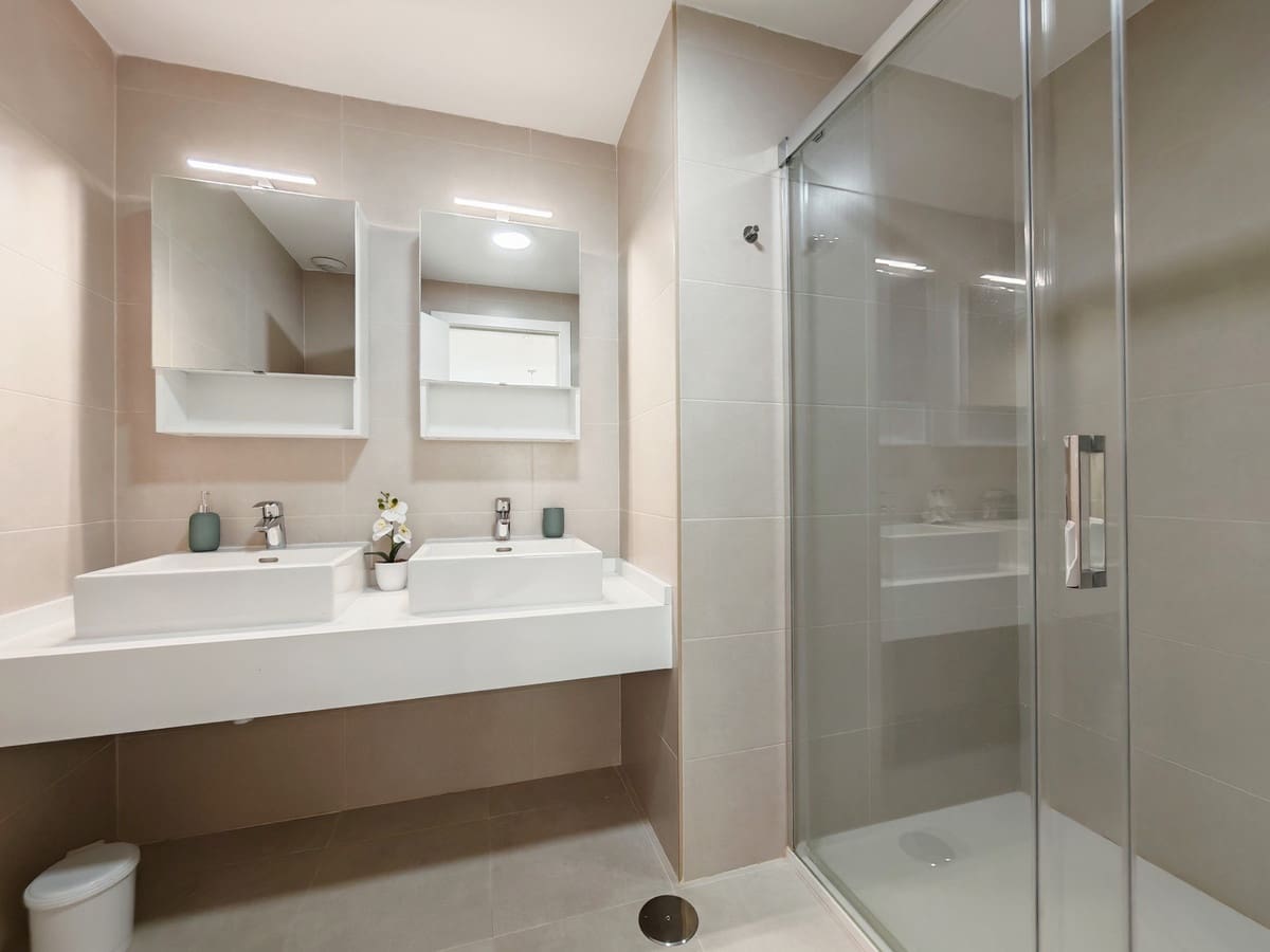 Apartamento de 3 habitaciones en Mijas Costa en venta con piscina garaje - 460.000 € (Ref: 9243467)