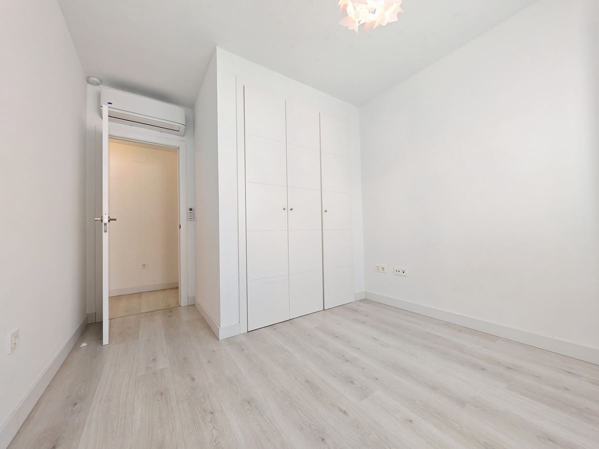 Apartamento de 3 habitaciones en Mijas Costa en venta con piscina garaje - 460.000 € (Ref: 9243467)