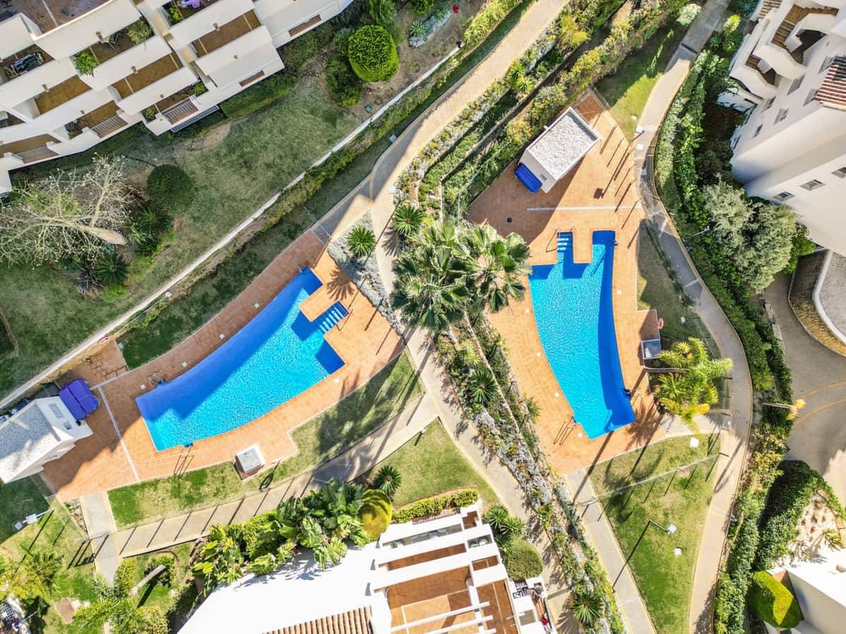 2 makuuhuone Huoneisto vuokrattavana paikassa Elviria mukana uima-altaan 
autotalli - 1 900 € (Ref: 9252388)