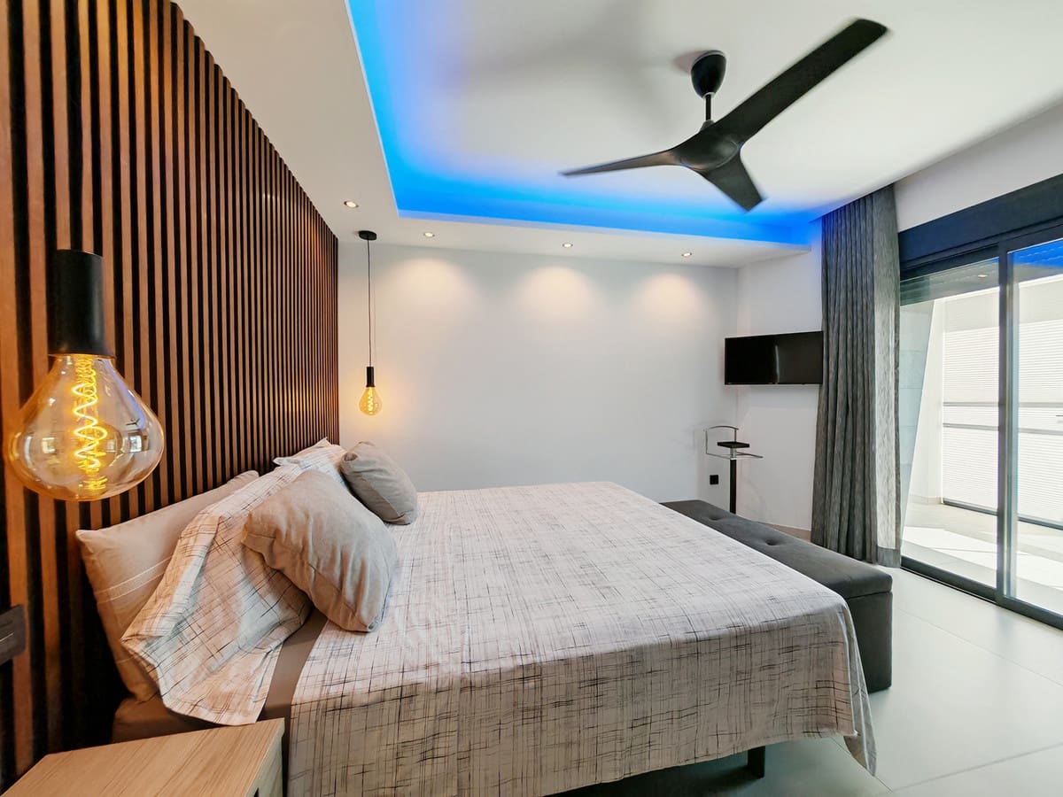 Chalet de 3 habitaciones en Mijas Golf en venta con piscina - 1.485.000 € (Ref: 9257599)