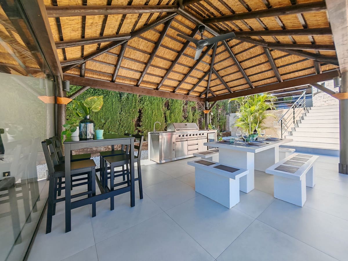 Chalet de 3 habitaciones en Mijas Golf en venta con piscina - 1.485.000 € (Ref: 9257599)