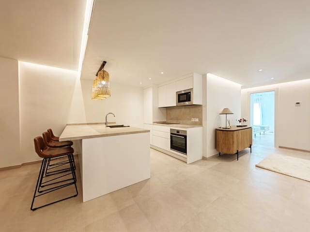 3 quarto Apartamento para venda em Nueva Andalucia, Marbella com piscina garagem - 680 000 € (Ref: 9278135)