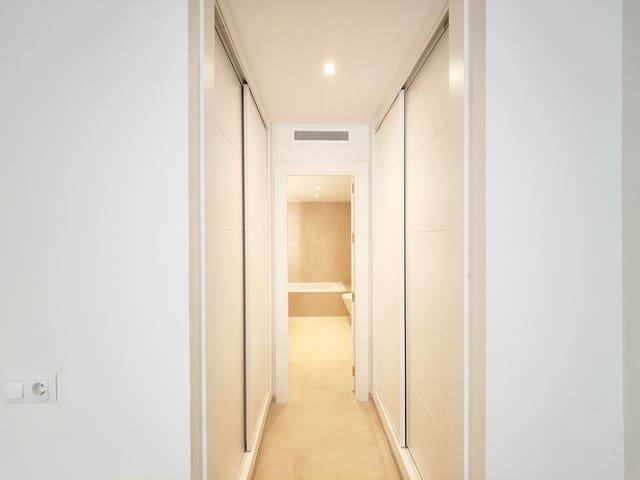 3 quarto Apartamento para venda em Nueva Andalucia, Marbella com piscina garagem - 680 000 € (Ref: 9278135)