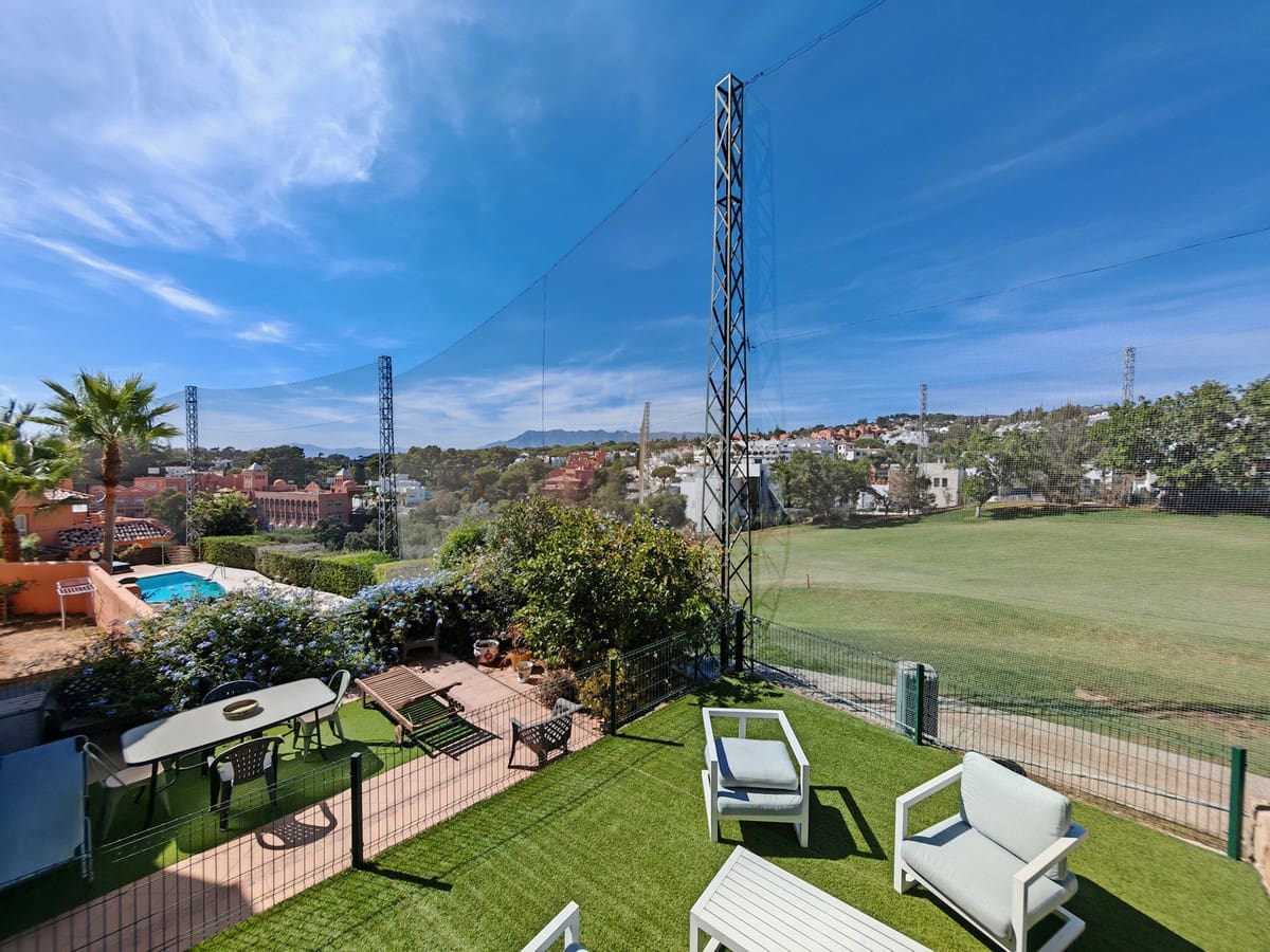 3 chambre Maison de Ville à vendre à Cabopino avec piscine garage - 560 000 € (Ref: 9285173)