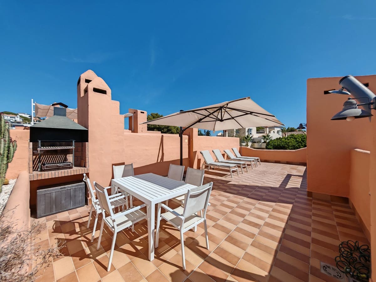 3 chambre Maison de Ville à vendre à Cabopino avec piscine garage - 560 000 € (Ref: 9285173)