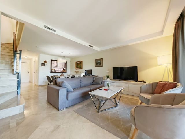 3 sypialnia Dom na sprzedaż w Cabopino, Marbella z basenem garażem - 525 000 € (Ref: 9285173)