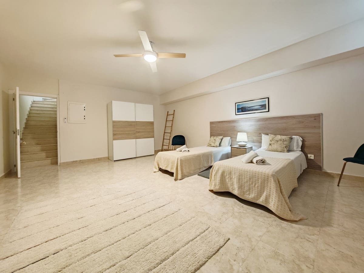 3 quarto Casa em Banda para venda em Cabopino com piscina garagem - 525 000 € (Ref: 9285173)