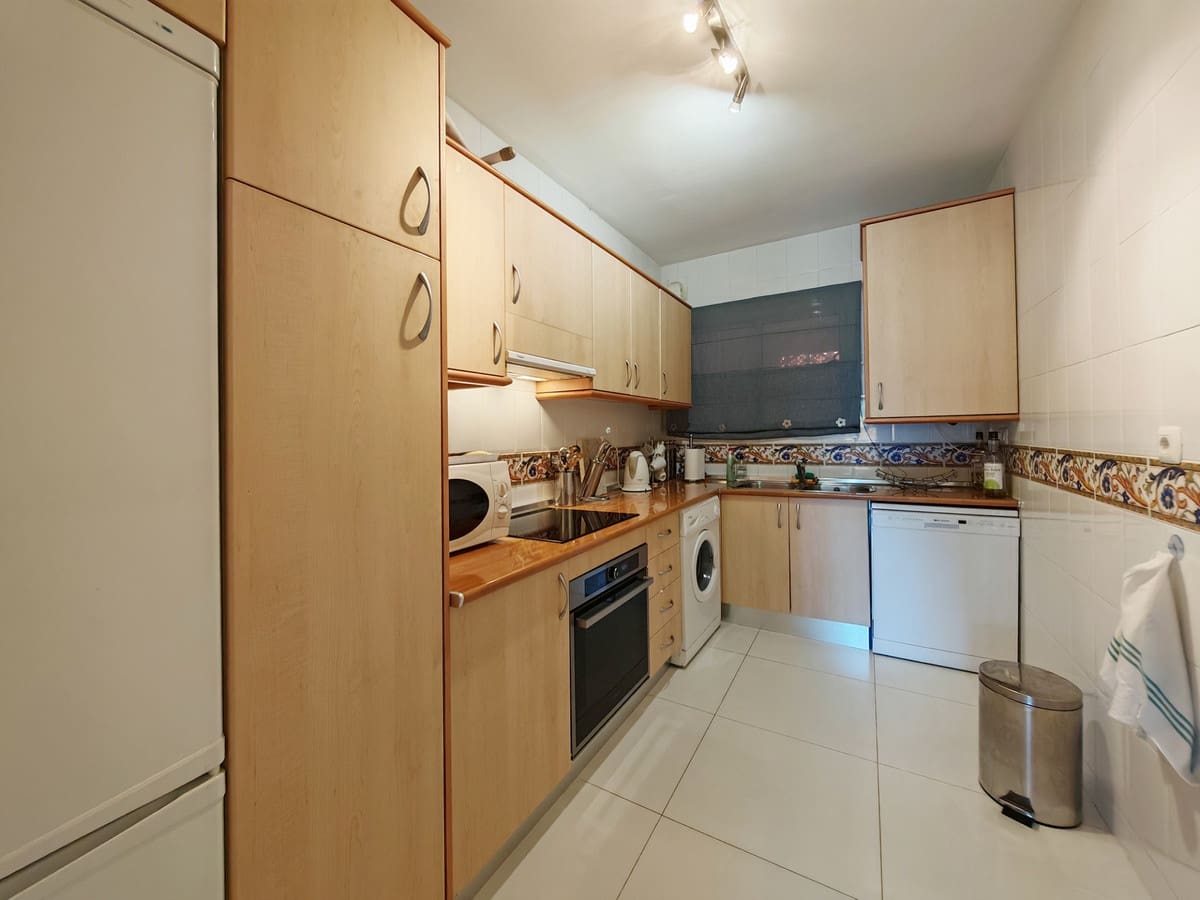 2 soveværelse Lejlighed til salg i La Reserva med swimmingpool garage - € 299.000 (Ref: 9294344)