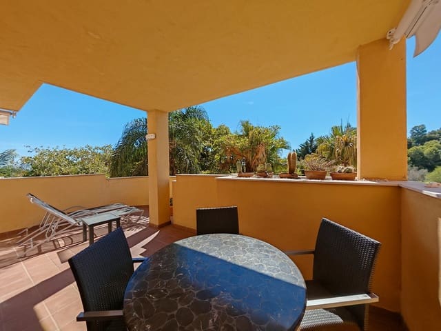 2 slaapkamer Appartement te koop in La Reserva, Marbella met zwembad garage - € 299.000 (Ref: 9294344)