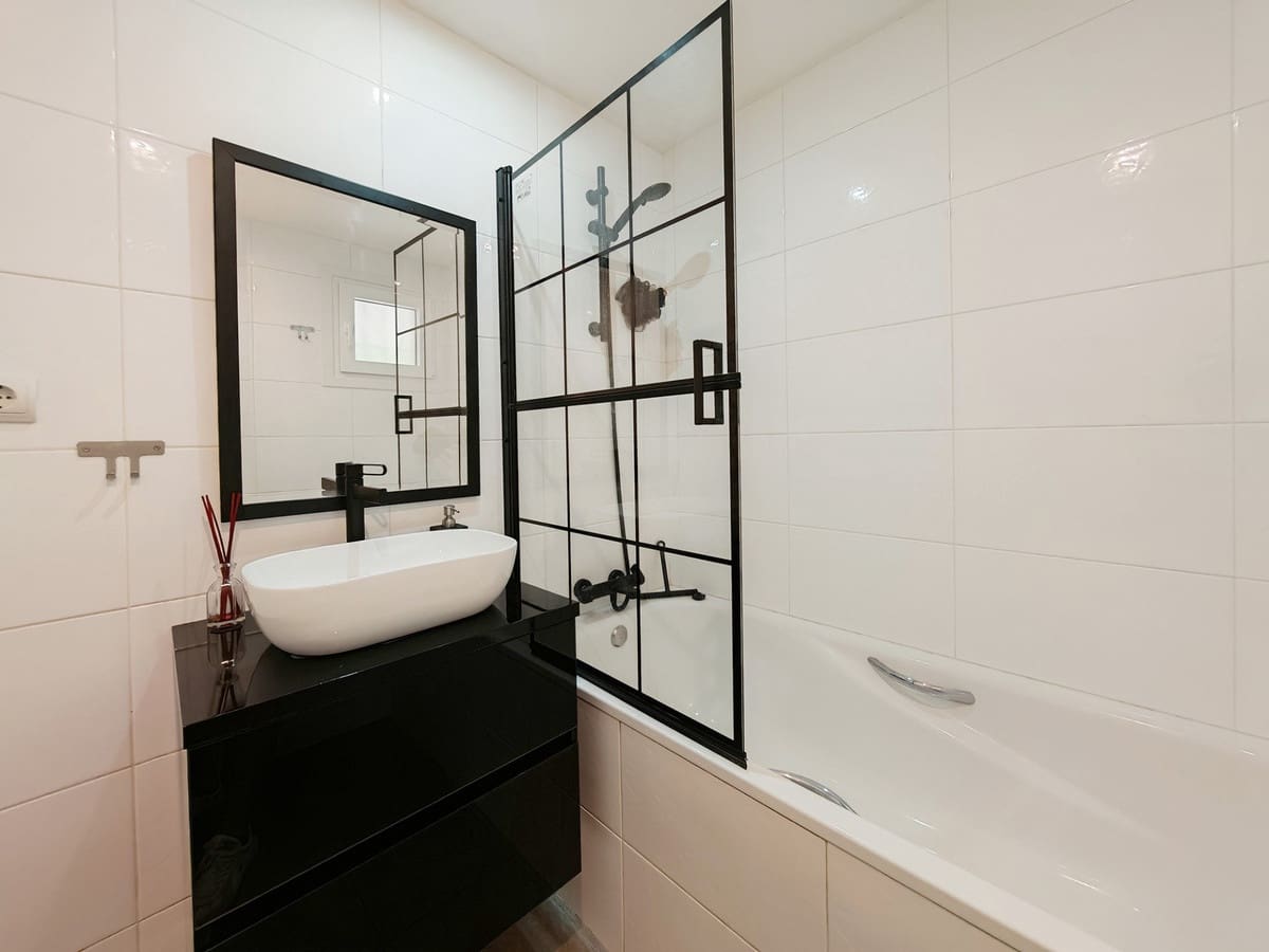 3 slaapkamer Villa te koop in Las Chapas met zwembad - € 795.000 (Ref: 9301259)