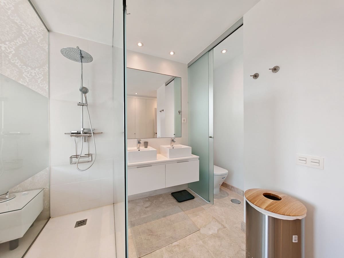 3 bedroom Apartment for sale in Benahavis with pool garage - € 599,000 (Ref: 9301514)