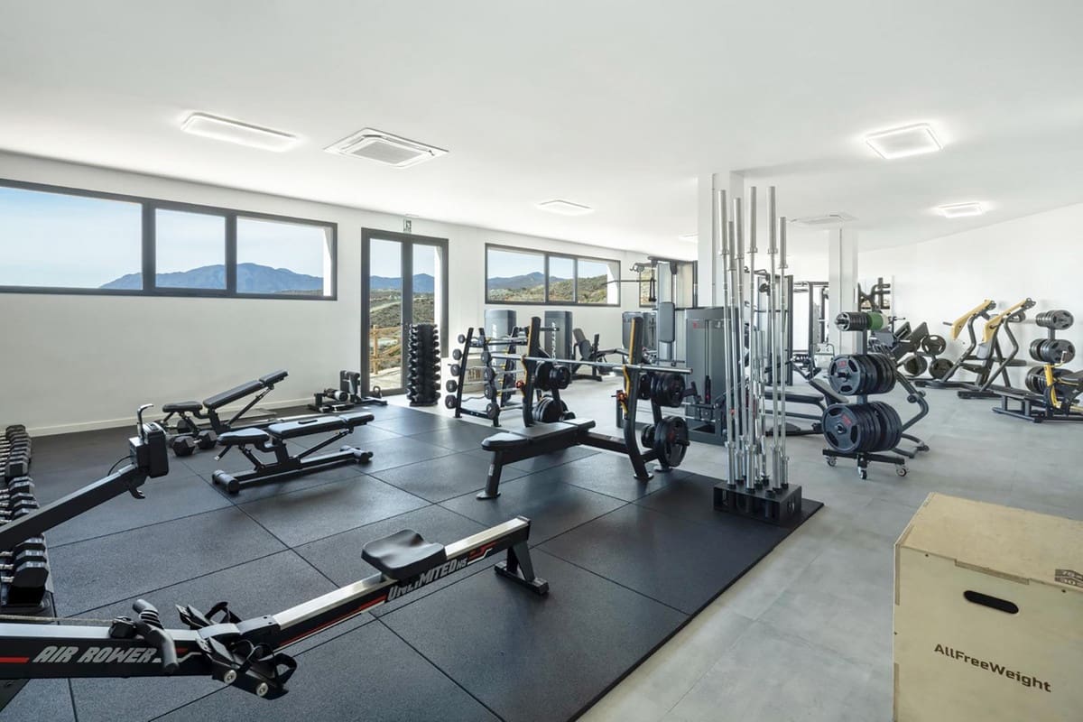 3 bedroom Apartment for sale in Benahavis with pool garage - € 599,000 (Ref: 9301514)