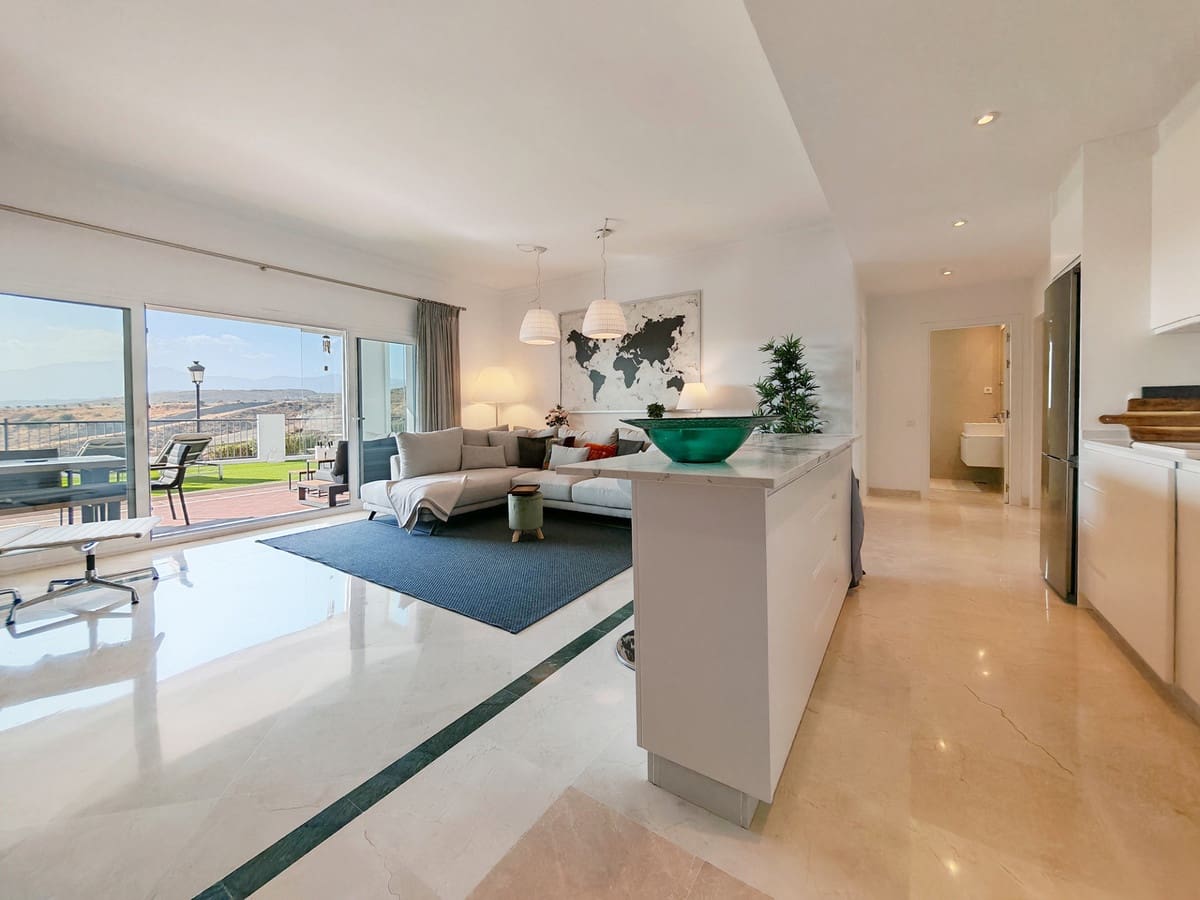 3 bedroom Apartment for sale in Benahavis with pool garage - € 599,000 (Ref: 9301514)
