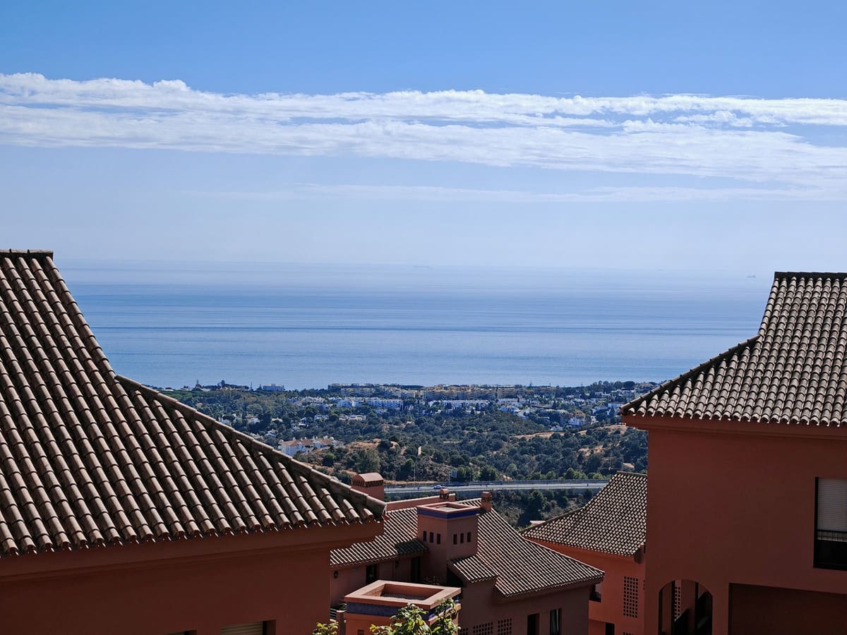 3 bedroom Apartment for sale in Mijas Costa with pool garage - € 440,000 (Ref: 9321854)