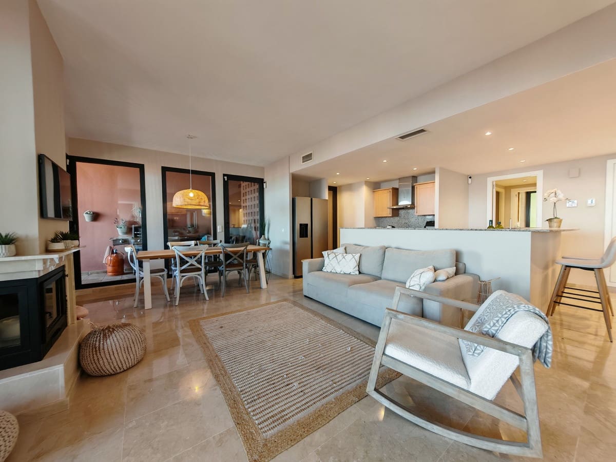 3 bedroom Apartment for sale in Mijas Costa with pool garage - € 440,000 (Ref: 9321854)