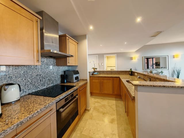 3 chambre Appartement à vendre à Mijas Costa, Mijas avec piscine garage - 440 000 € (Ref: 9321854)