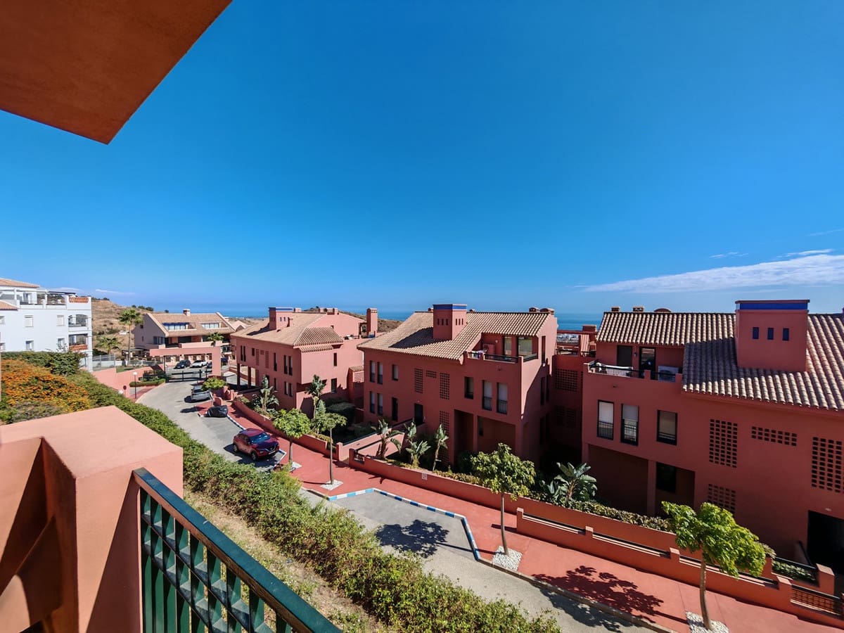 3 soverom Leilighet til salgs i Mijas Costa med svømmebasseng garasje - € 420 000 (Ref: 9321854)