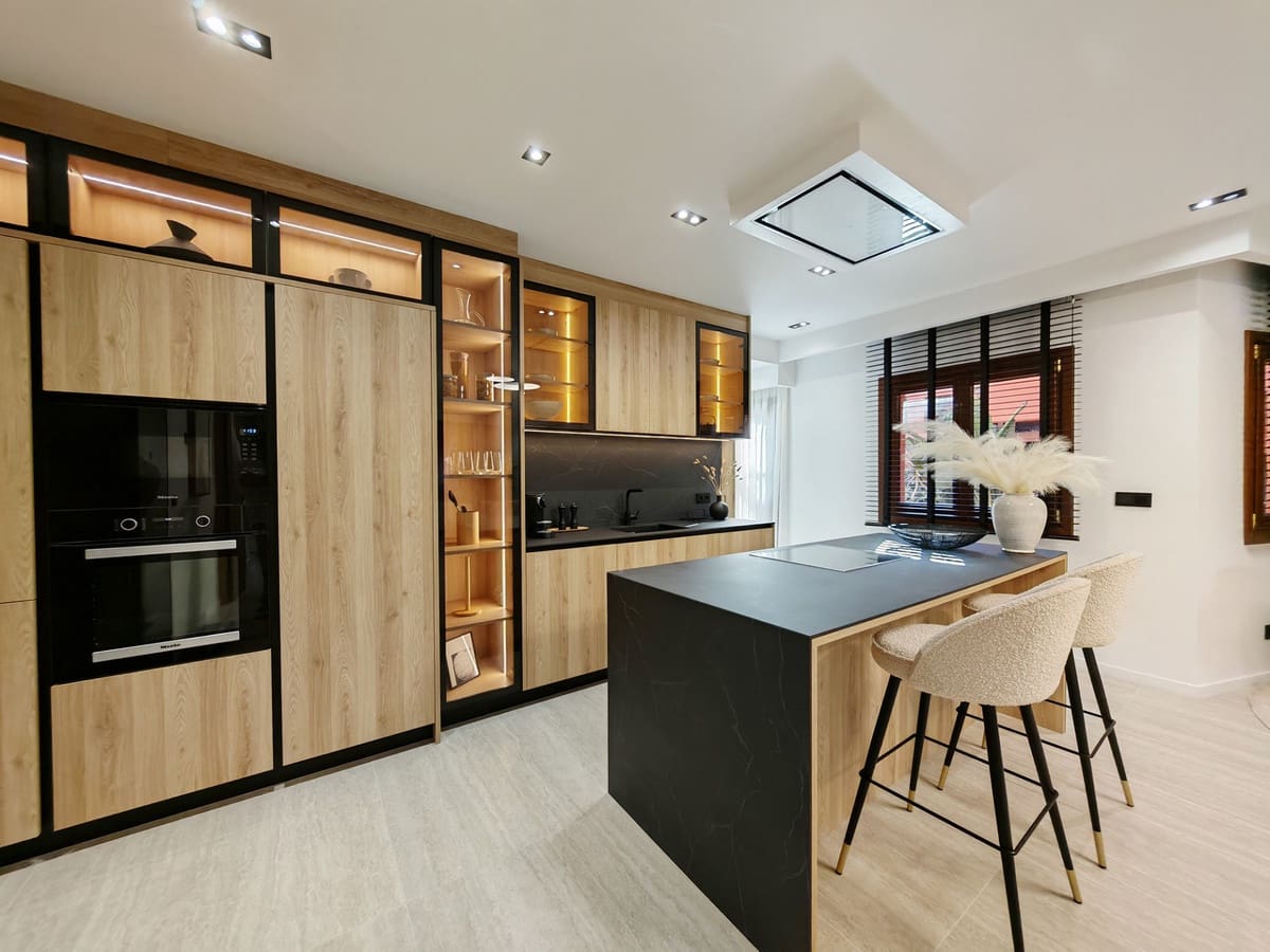 3 chambre Appartement à vendre à Estepona avec piscine garage - 1 525 000 € (Ref: 9347317)