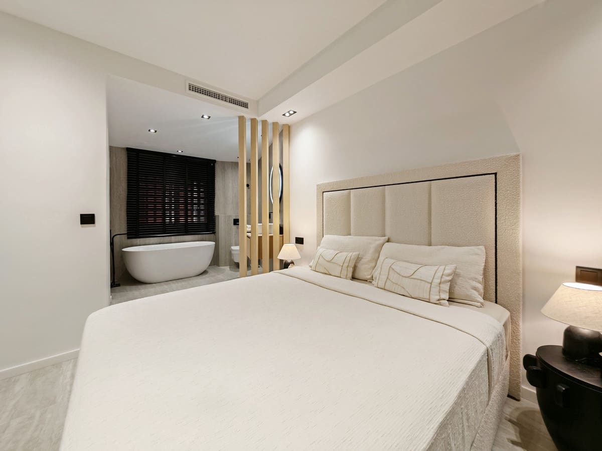 3 chambre Appartement à vendre à Estepona avec piscine garage - 1 525 000 € (Ref: 9347317)