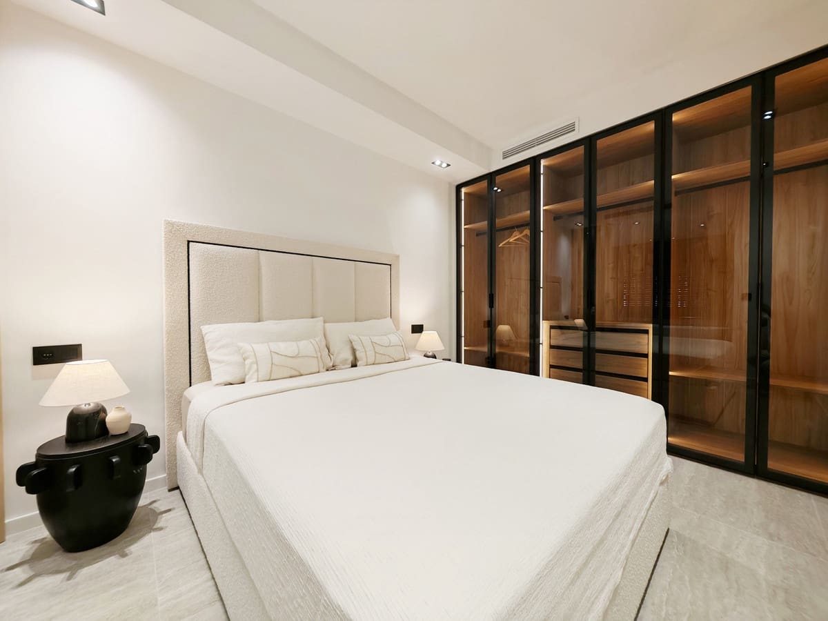 3 chambre Appartement à vendre à Estepona avec piscine garage - 1 525 000 € (Ref: 9347317)