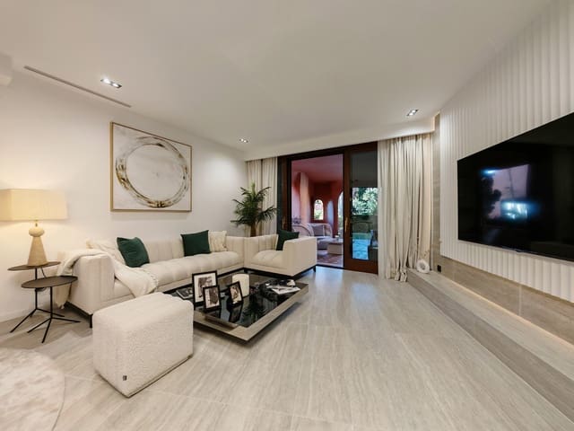 3 sypialnia Apartament na sprzedaż w Estepona z basenem garażem - 1 525 000 € (Ref: 9347317)