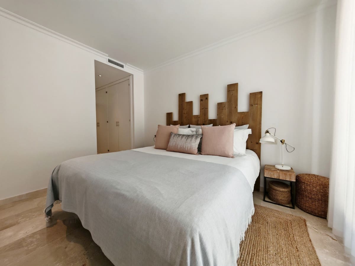 3 bedroom Apartment for sale in La Mairena with pool garage - € 530,000 (Ref: 9368928)