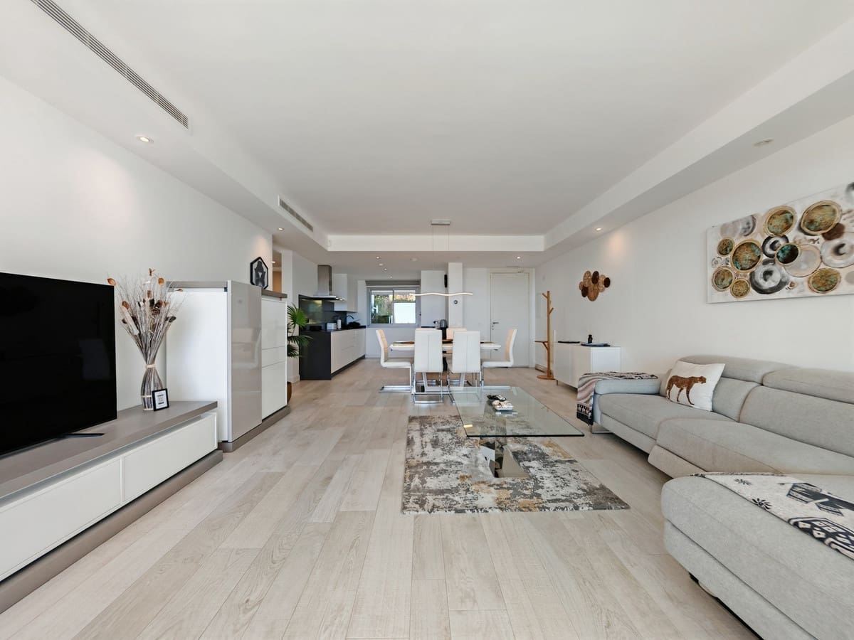 Apartamento de 2 habitaciones en Casares en venta con piscina garaje - 559.000 € (Ref: 9368929)