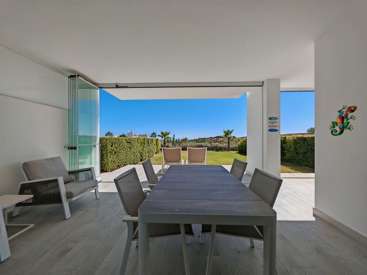 2 slaapkamer Appartement te koop in Casares met zwembad garage - € 559.000 (Ref: 9368929)