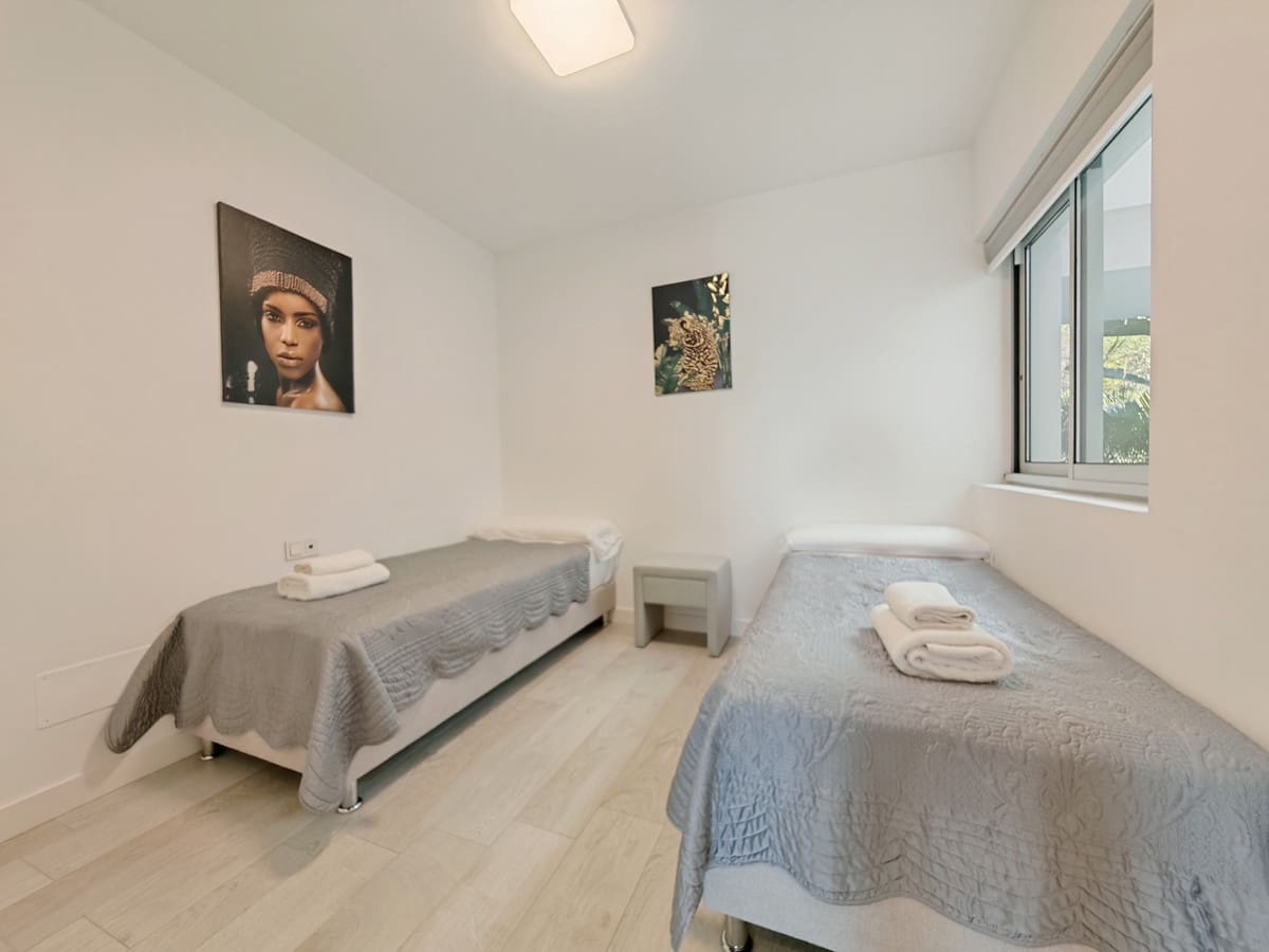 2 slaapkamer Appartement te koop in Casares met zwembad garage - € 559.000 (Ref: 9368929)