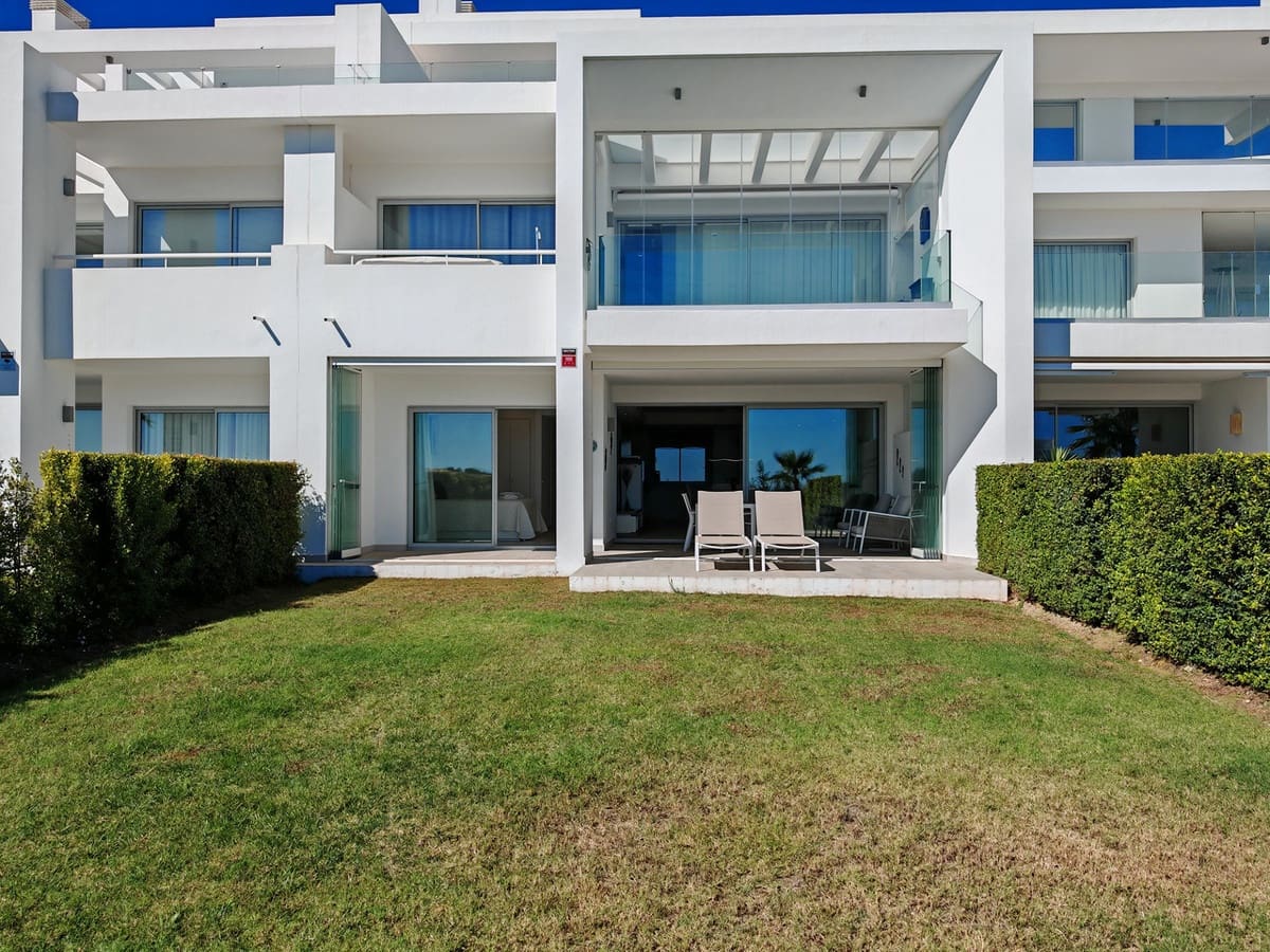 2 slaapkamer Appartement te koop in Casares met zwembad garage - € 559.000 (Ref: 9368929)