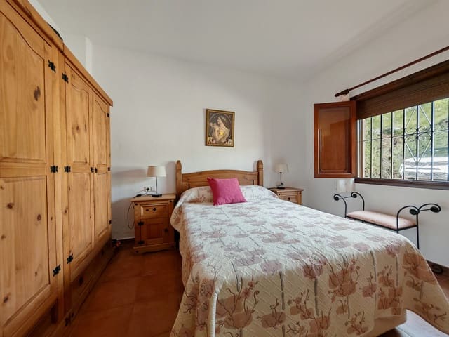 3 soverom Finca/Herregård til salgs i Guadalobón, Estepona med svømmebasseng garasje - € 750 000 (Ref: 9368930)