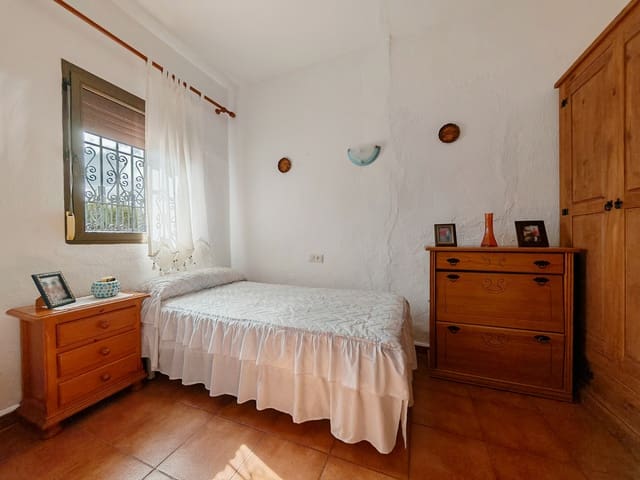 3 soverom Finca/Herregård til salgs i Guadalobón, Estepona med svømmebasseng garasje - € 750 000 (Ref: 9368930)