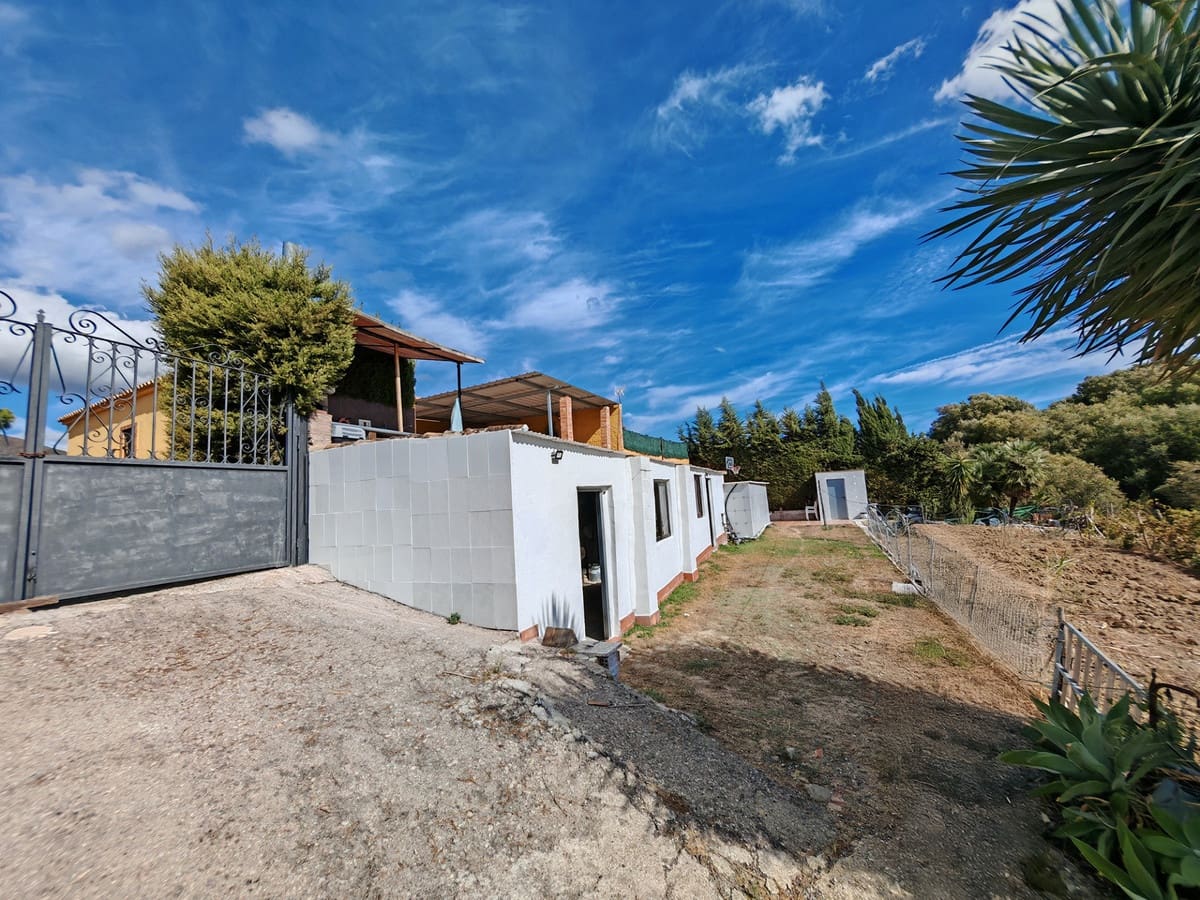 3 slaapkamer Finca/Landhuis te koop in Estepona met zwembad garage - € 750.000 (Ref: 9368930)