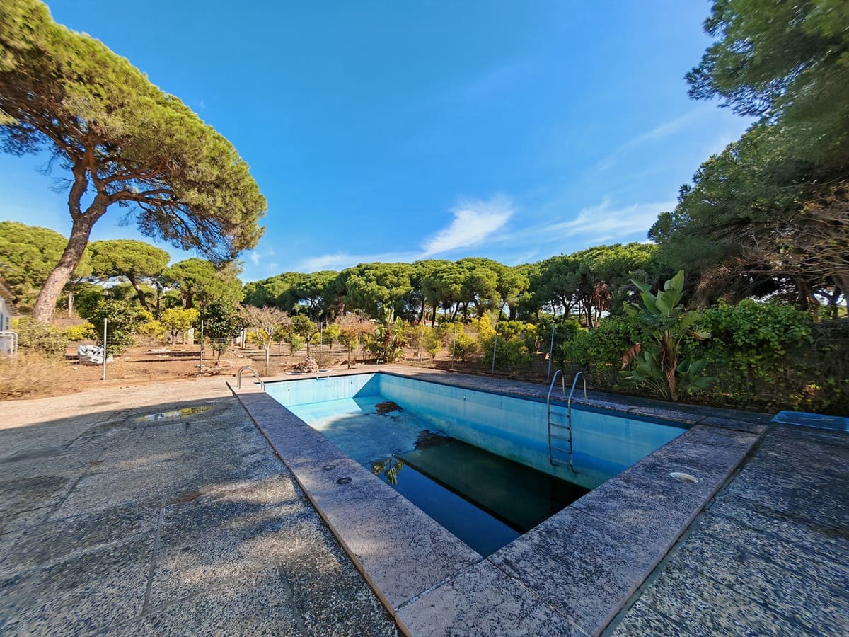 12 slaapkamer Villa te koop in Marbella met zwembad garage - € 1.900.000 (Ref: 9371990)