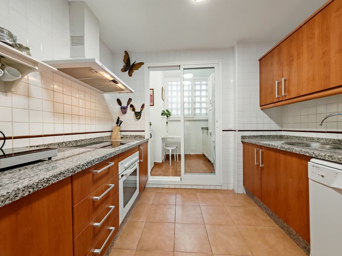 3 Zimmer Apartment zu verkaufen in Calahonda mit Pool Garage - 363.000 € (Ref: 9372261)