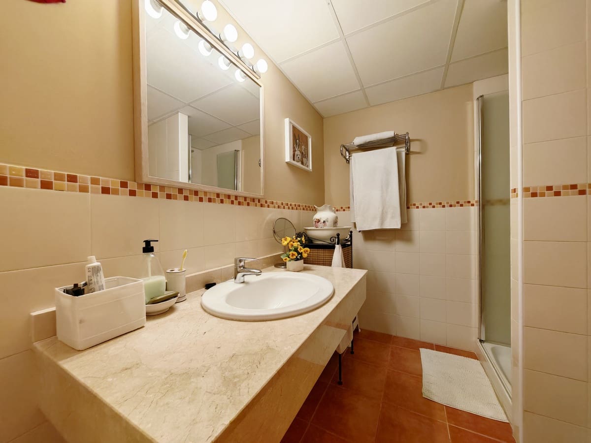 3 Zimmer Apartment zu verkaufen in Calahonda mit Pool Garage - 363.000 € (Ref: 9372261)