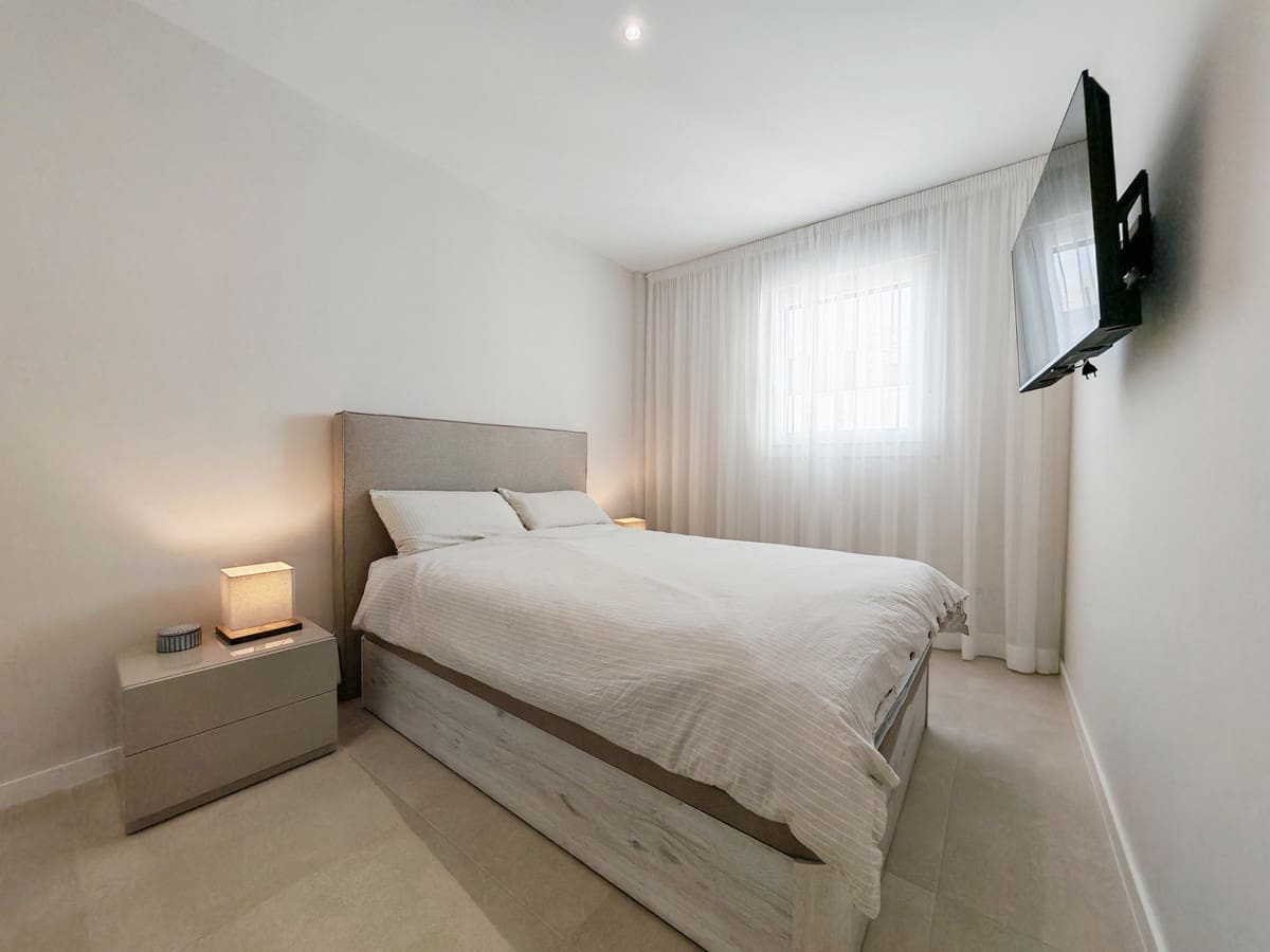 4 Zimmer Haus zu verkaufen in La Cala de Mijas mit Pool Garage - 845.000 € (Ref: 9387864)