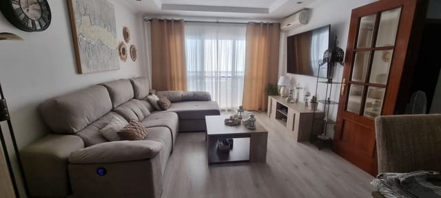 4 soverom Penthouse til salgs i Centro, Estepona med garasje - € 449 000 (Ref: 9398768)